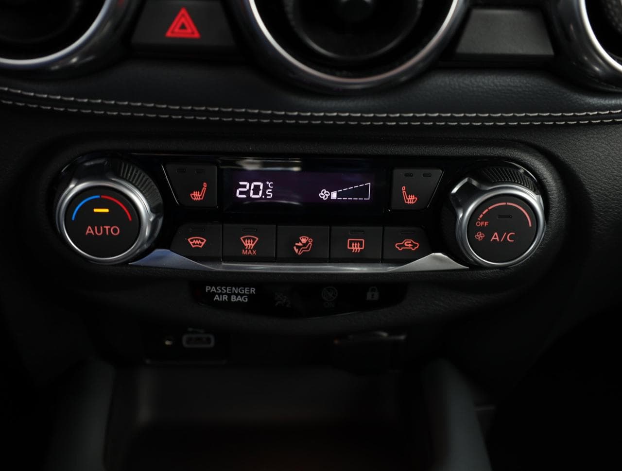 2020 Nissan Juke - 18