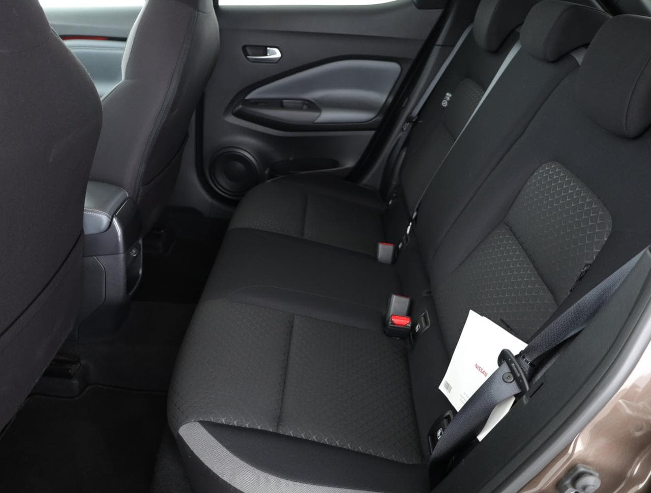 2020 Nissan Juke - 12