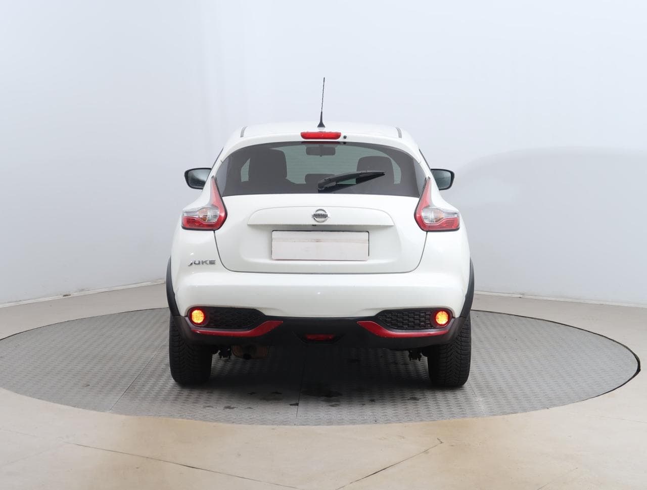 2017 Nissan JUKE - 10
