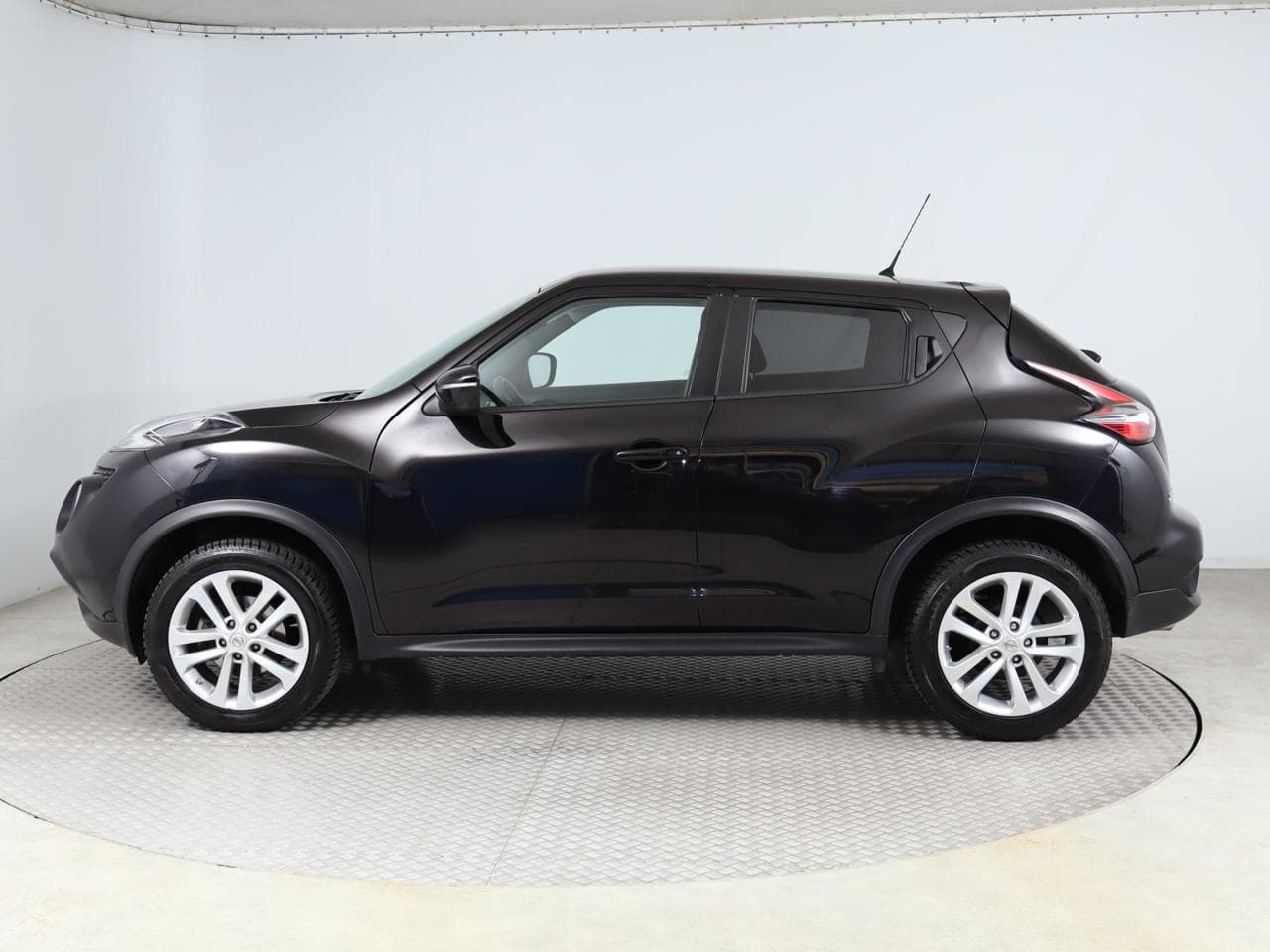 2016 Nissan JUKE - 4
