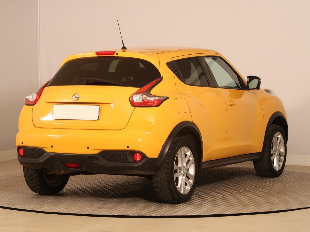 2017 Nissan JUKE - 7