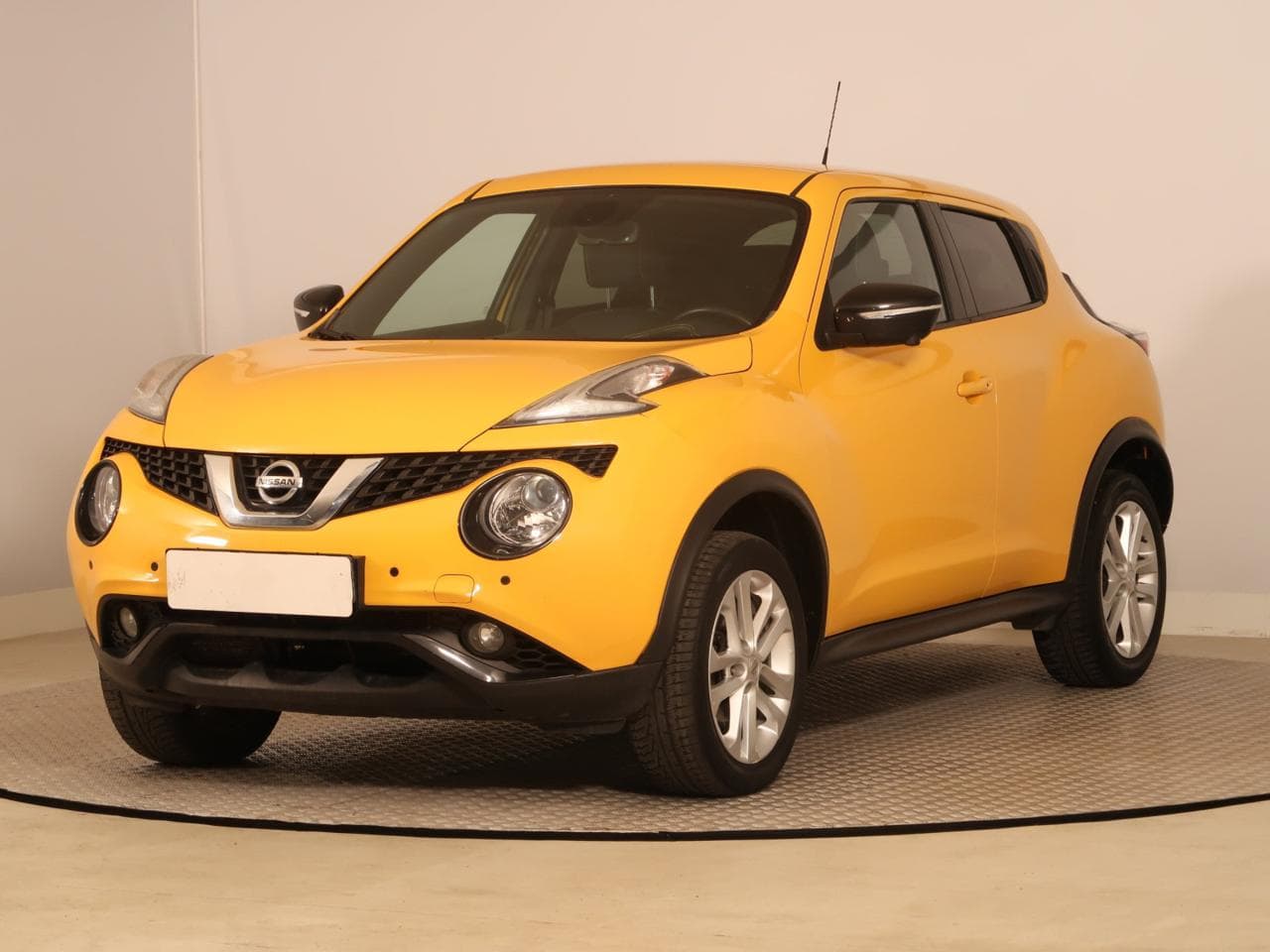 2017 Nissan JUKE - 3