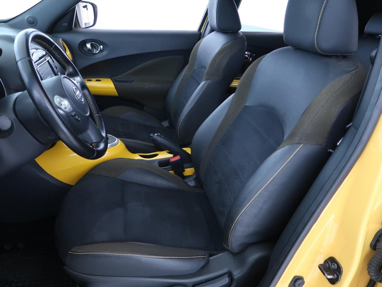 2017 Nissan JUKE - 16