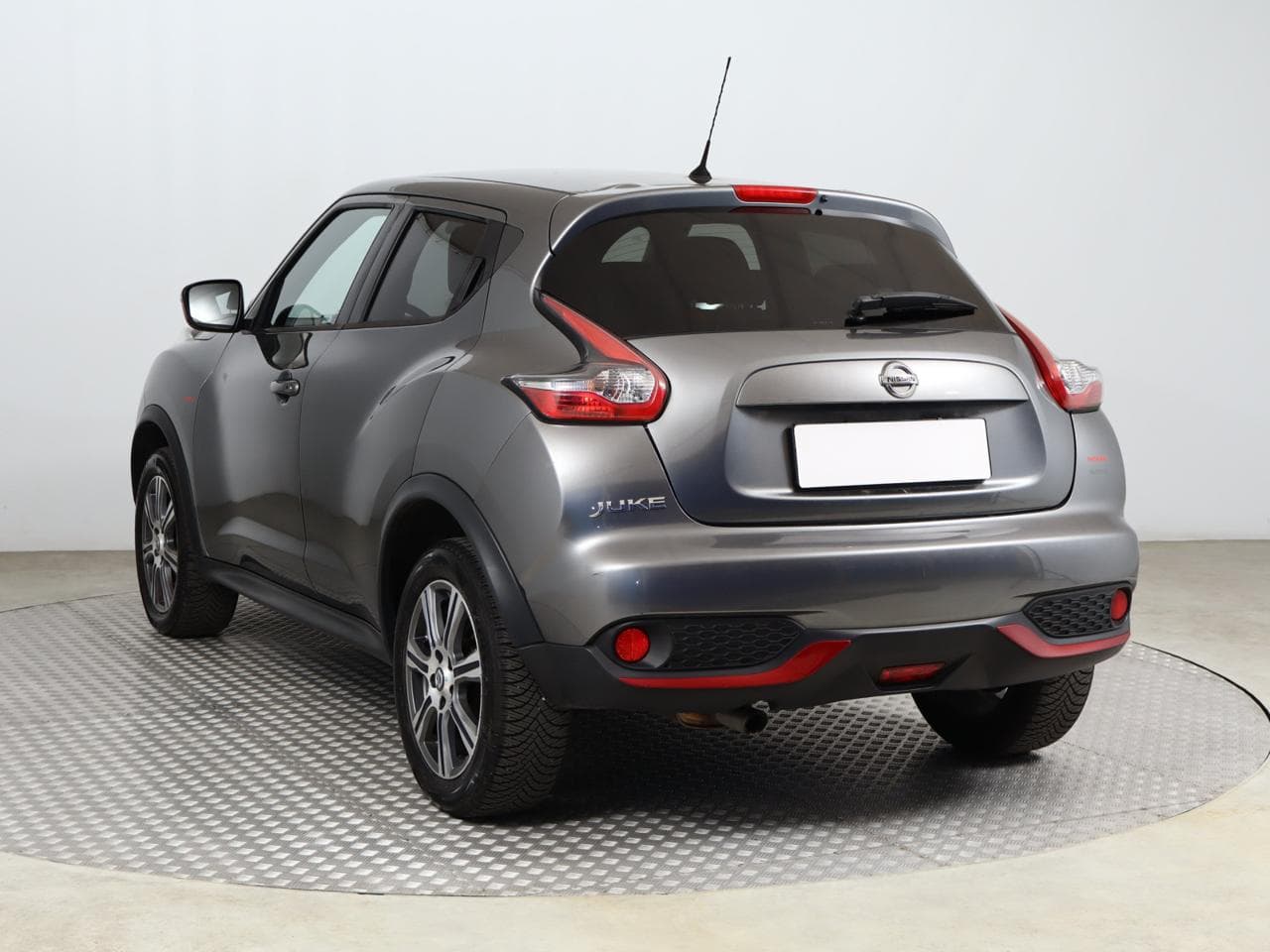 2017 Nissan JUKE - 5
