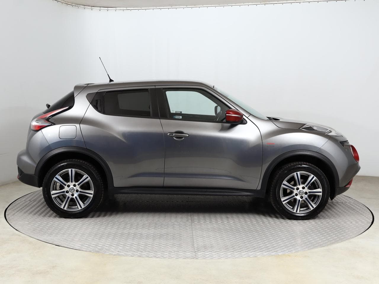 2017 Nissan JUKE - 8