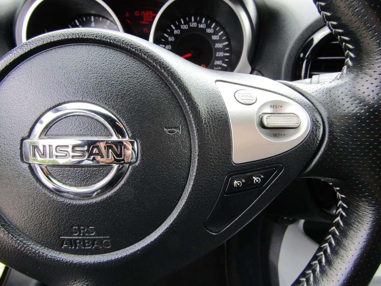 2017 Nissan JUKE - 17