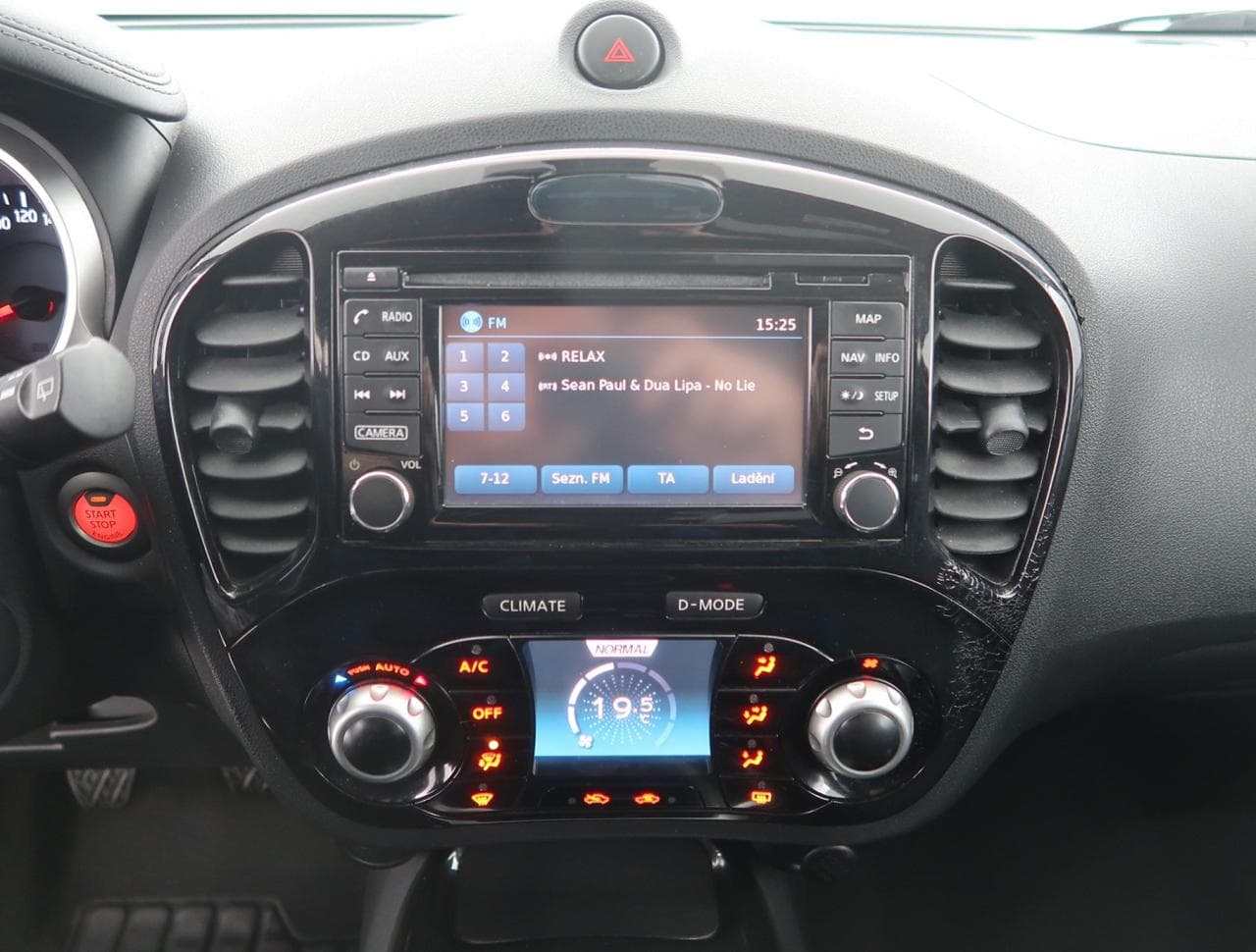 2014 Nissan JUKE - 18