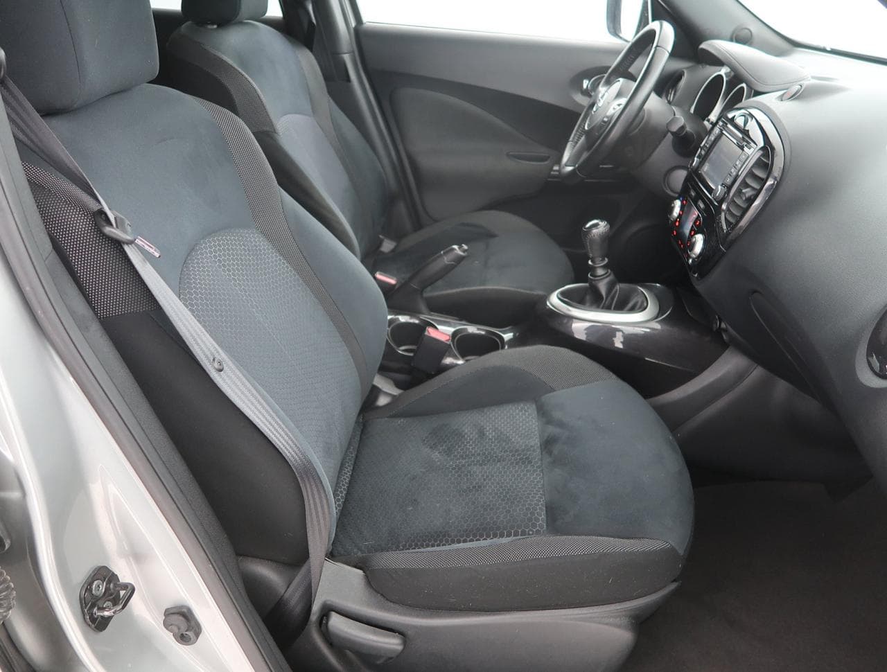 2014 Nissan JUKE - 12