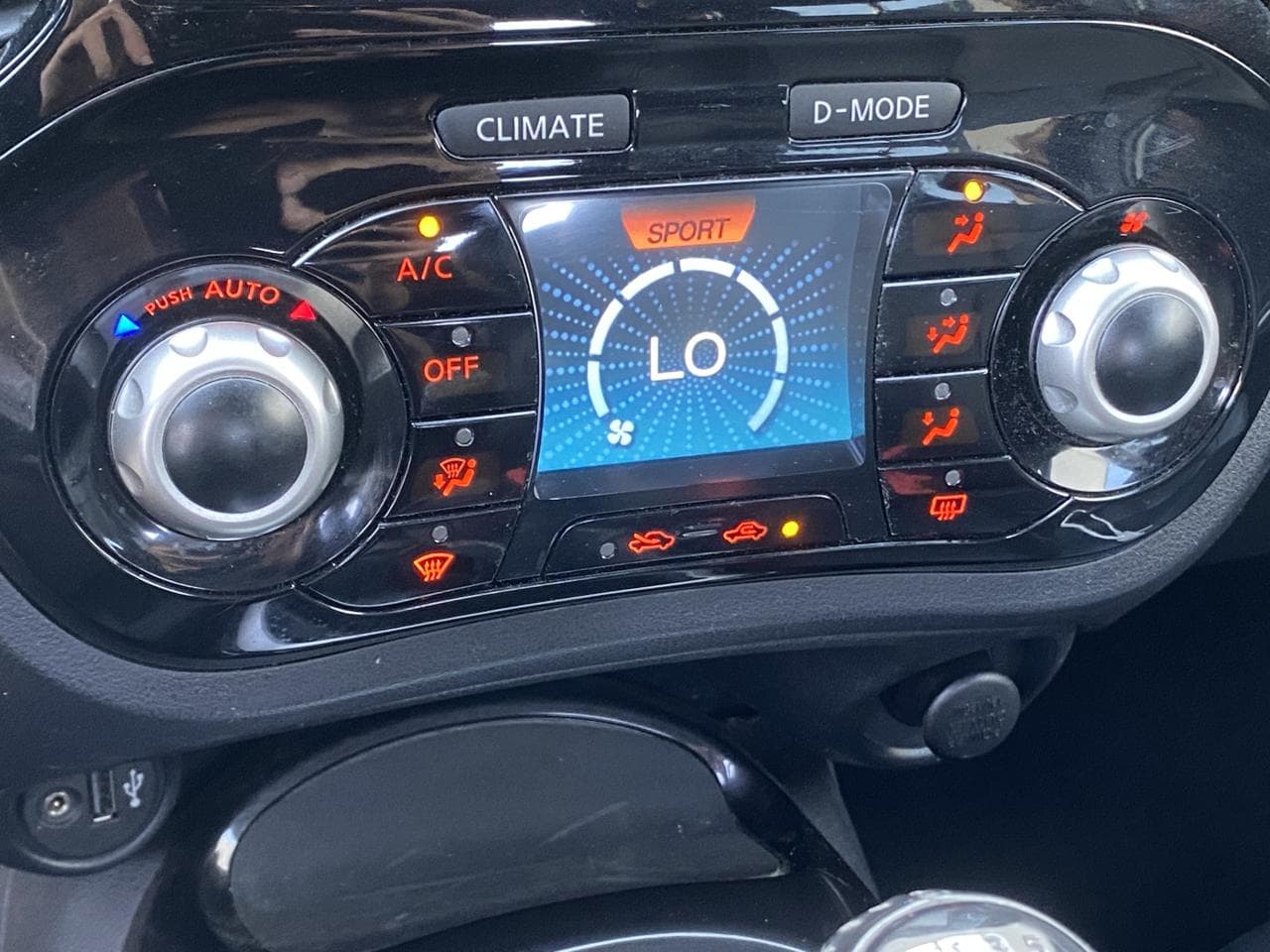 2017 Nissan JUKE - 15