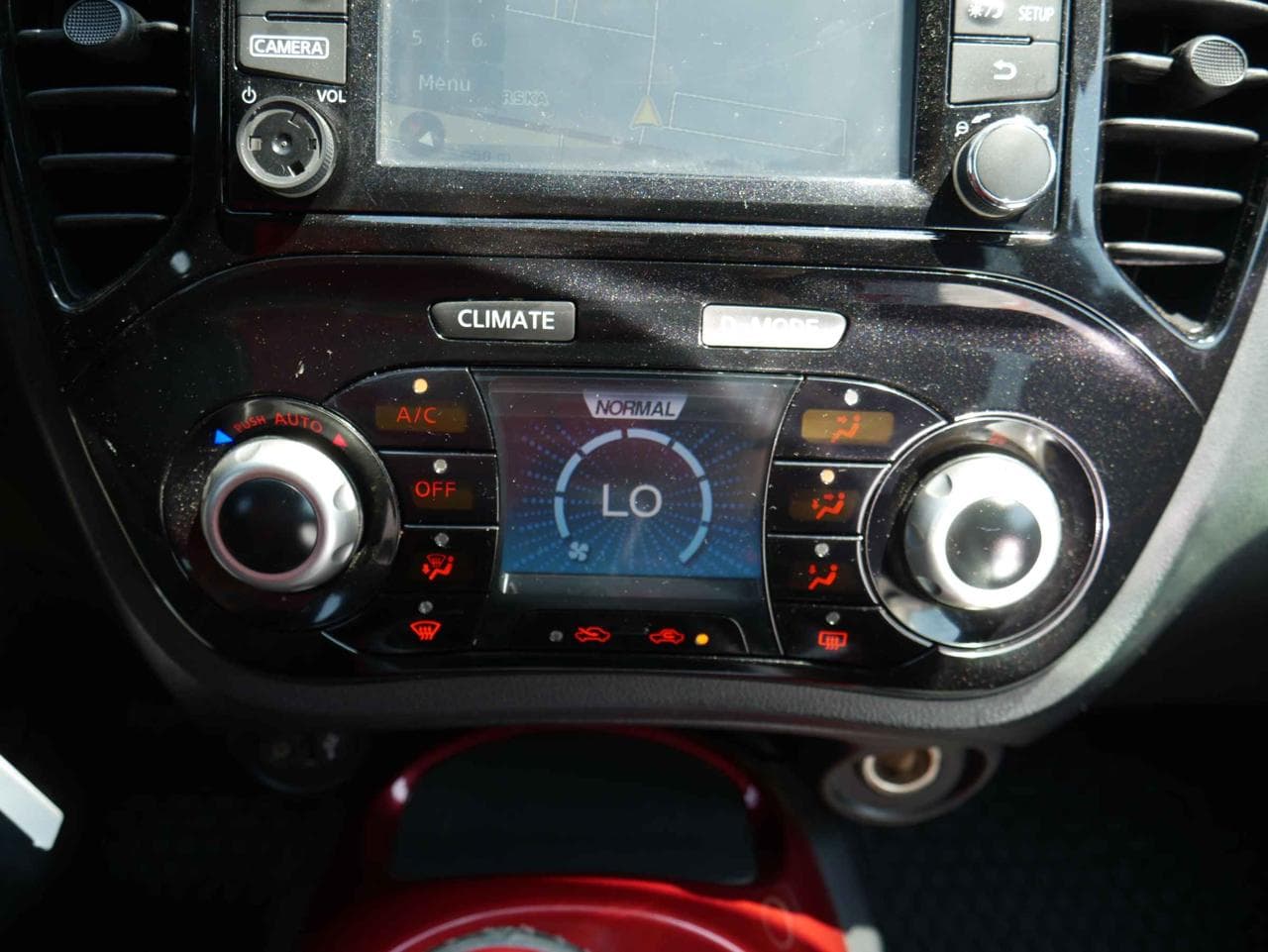 2014 Nissan JUKE - 17