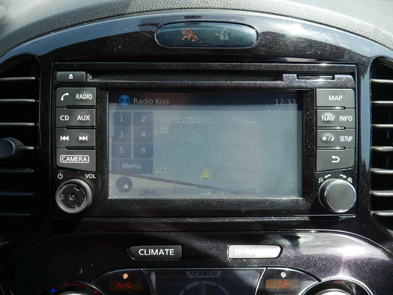 2014 Nissan JUKE - 16
