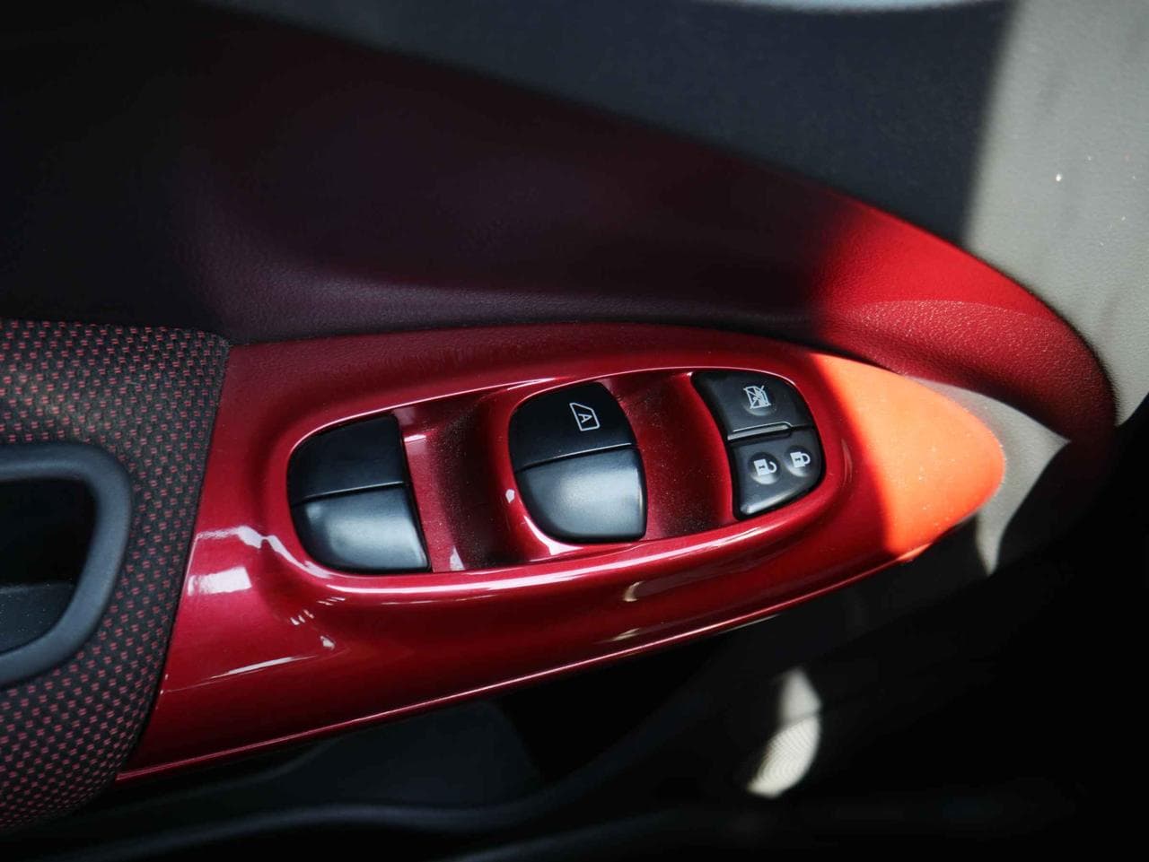 2014 Nissan JUKE - 11