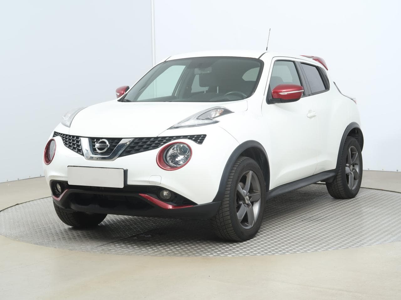 2015 Nissan JUKE - 3