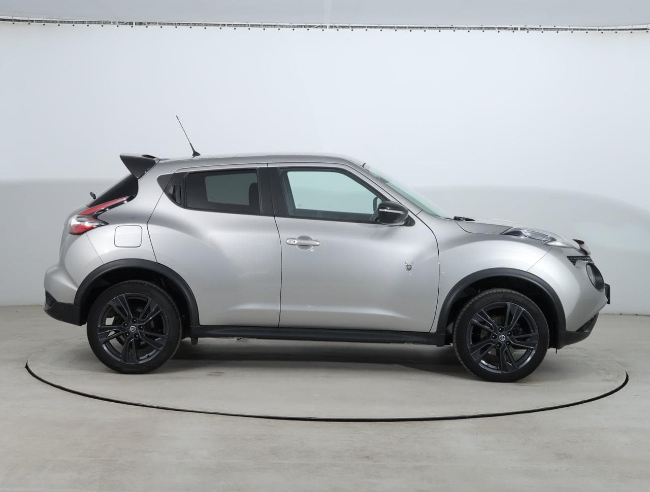 2016 Nissan JUKE - 11