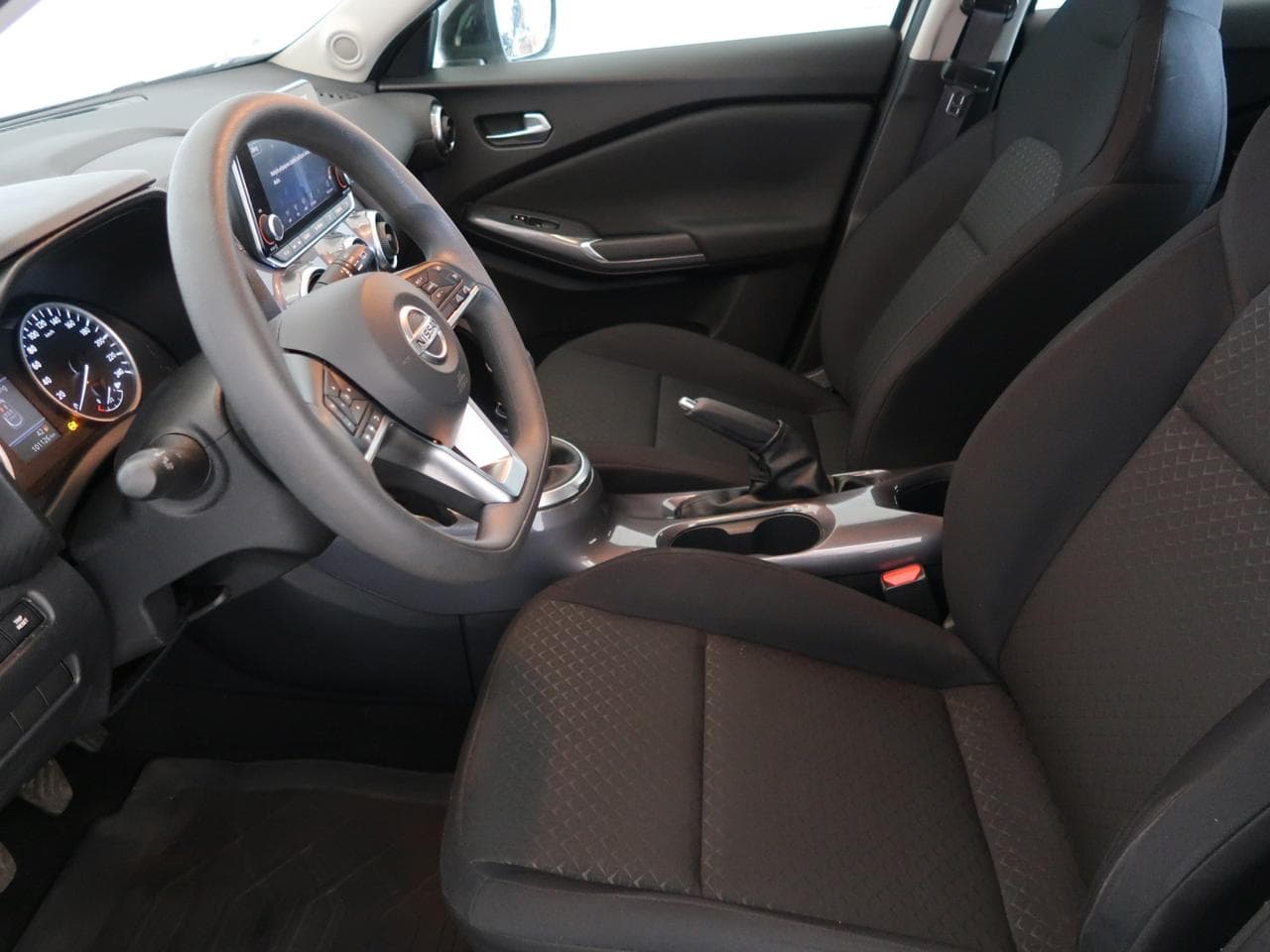 2022 Nissan JUKE - 17