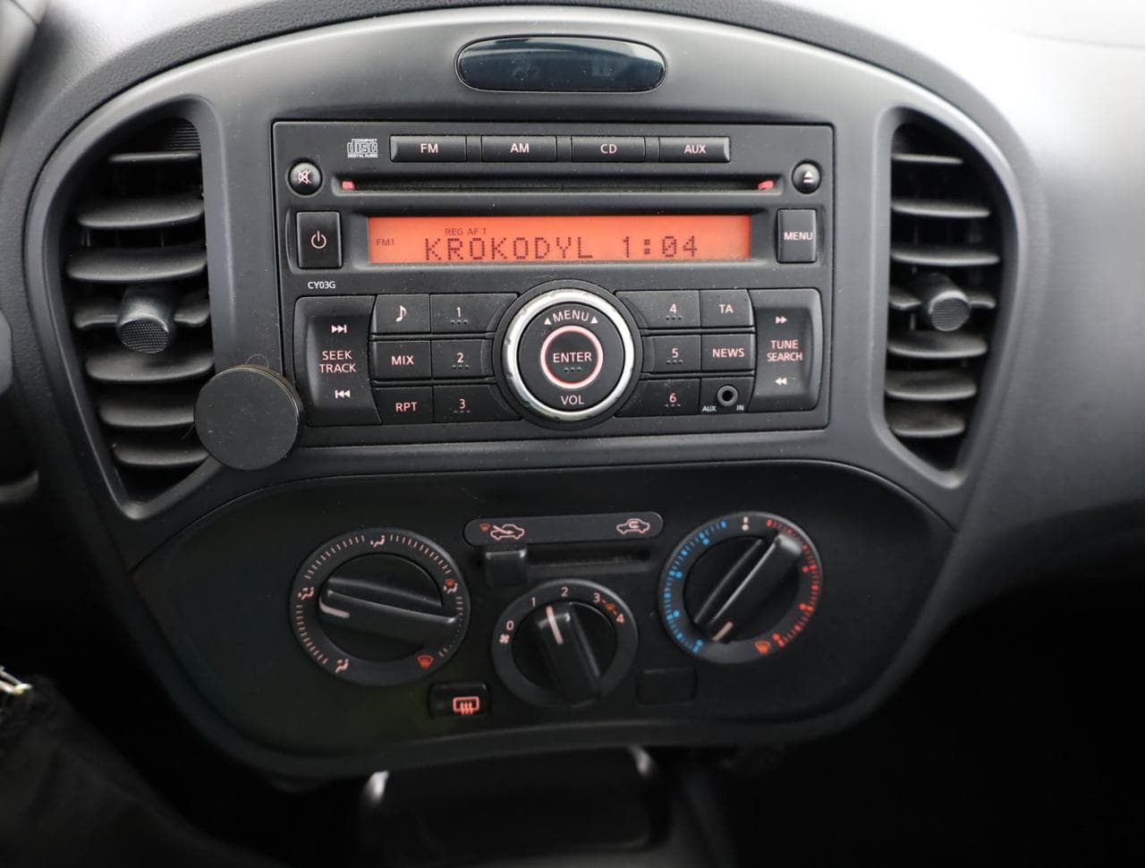 2015 Nissan JUKE - 15