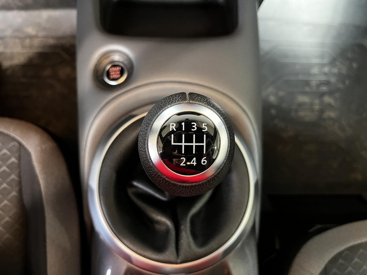 2022 Nissan JUKE - 17