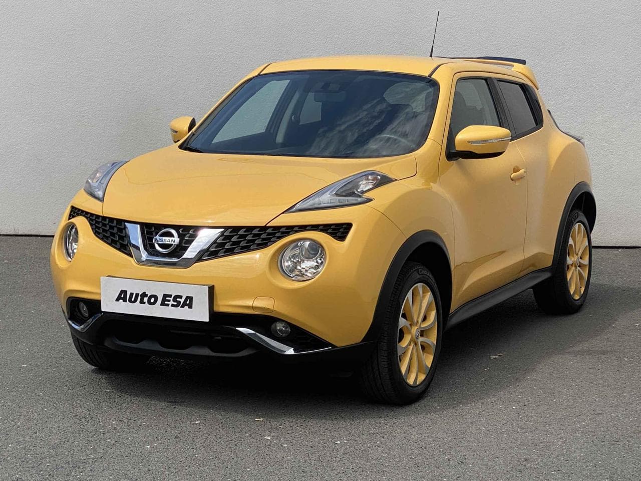 2015 Nissan JUKE - 3