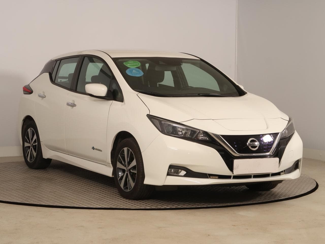 2018 Nissan LEAF