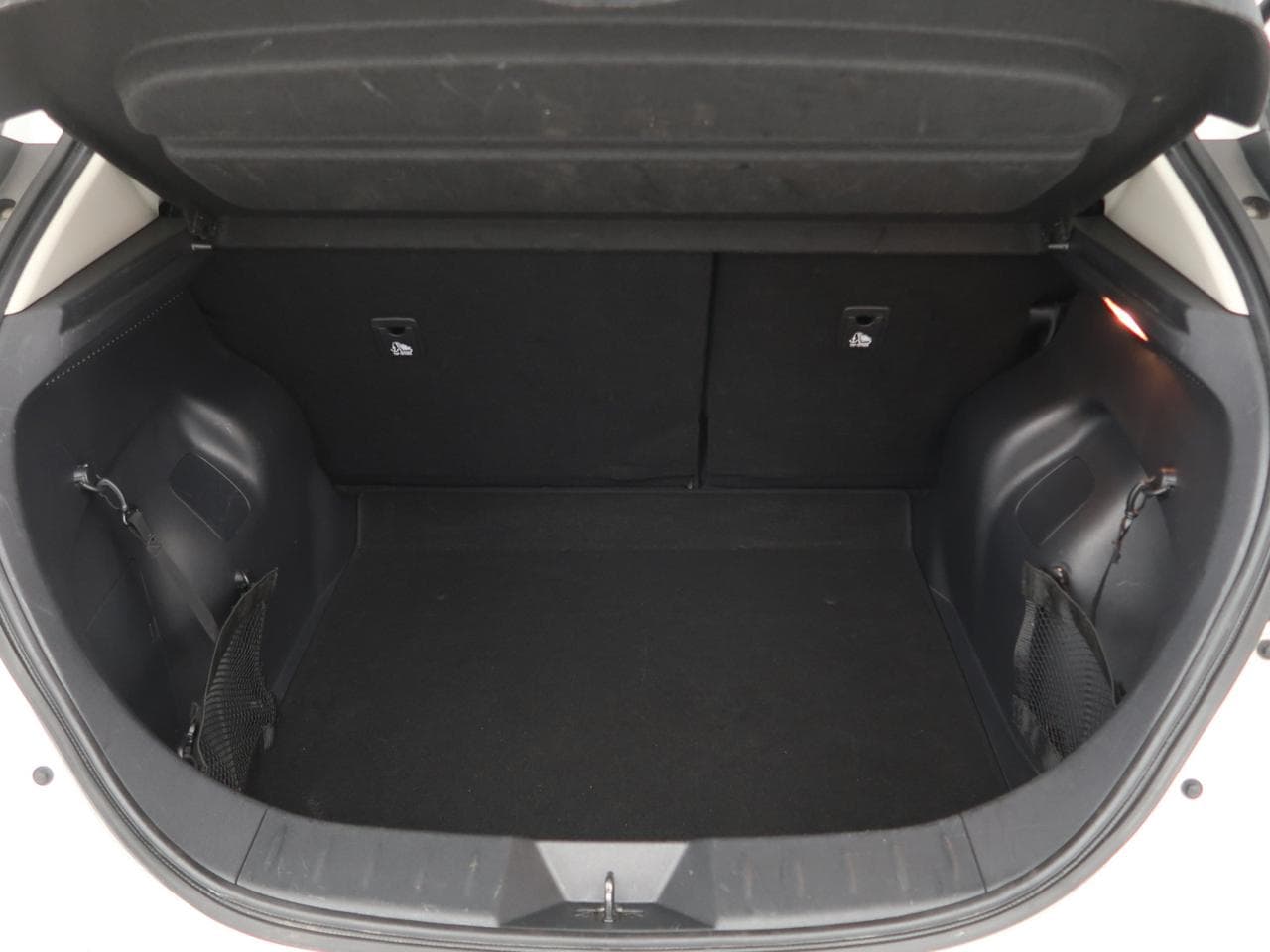 2018 Nissan LEAF - 20
