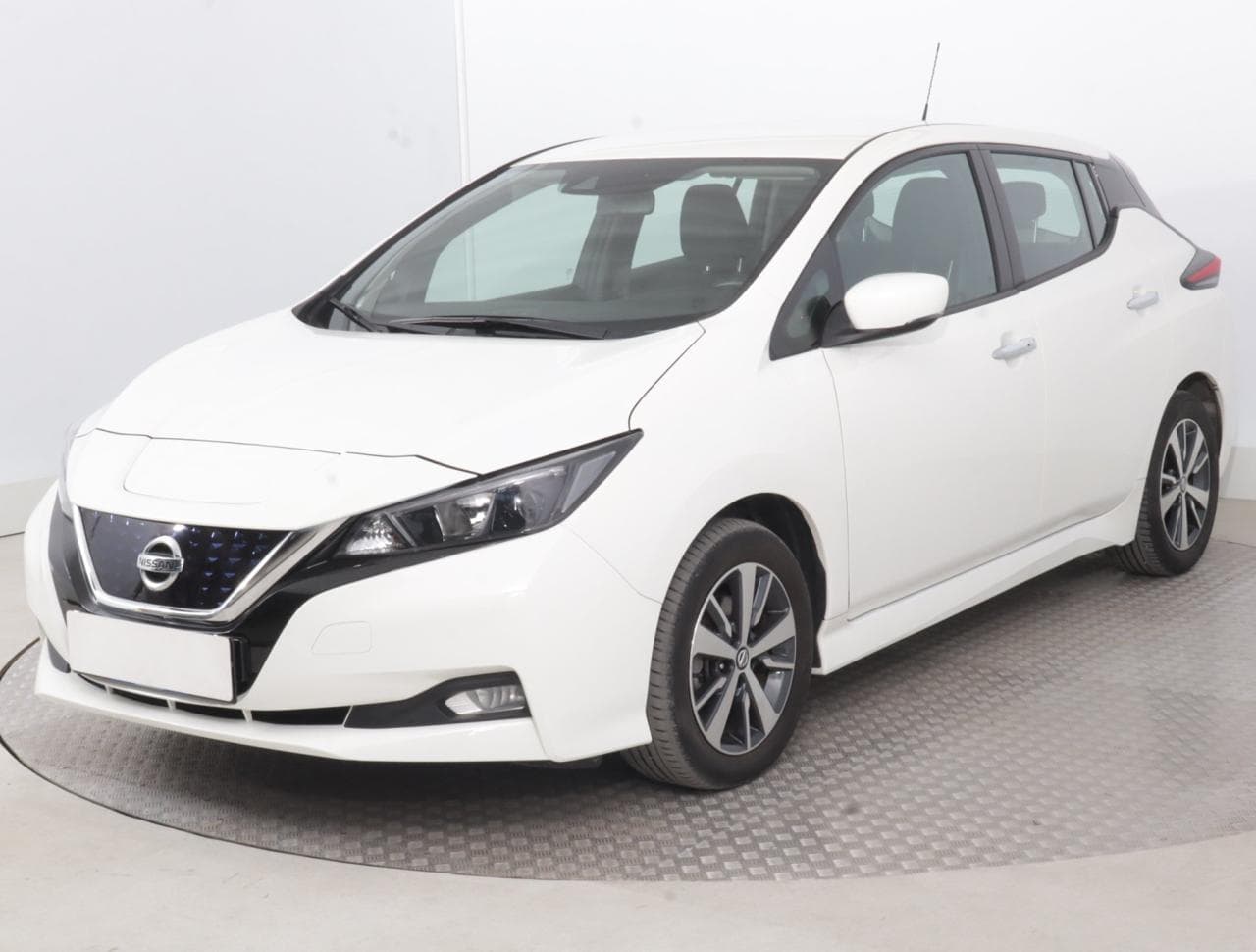 2021 Nissan LEAF - 3