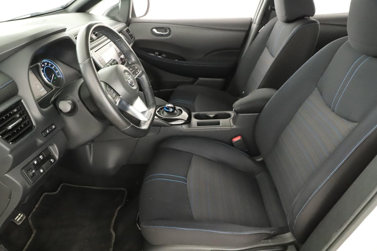 2019 Nissan LEAF - 16