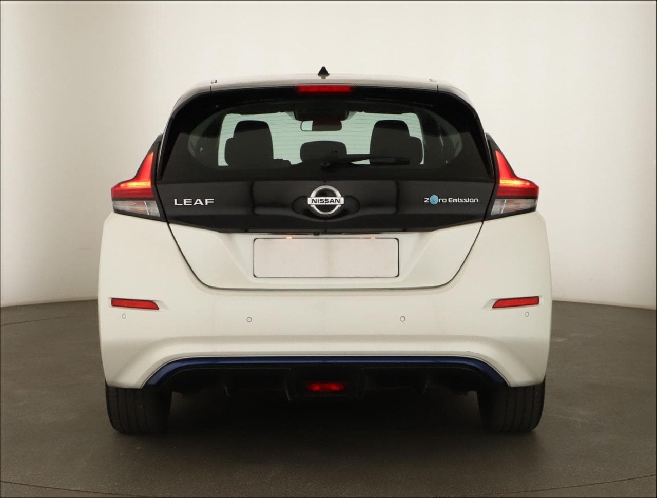 2019 Nissan LEAF - 5