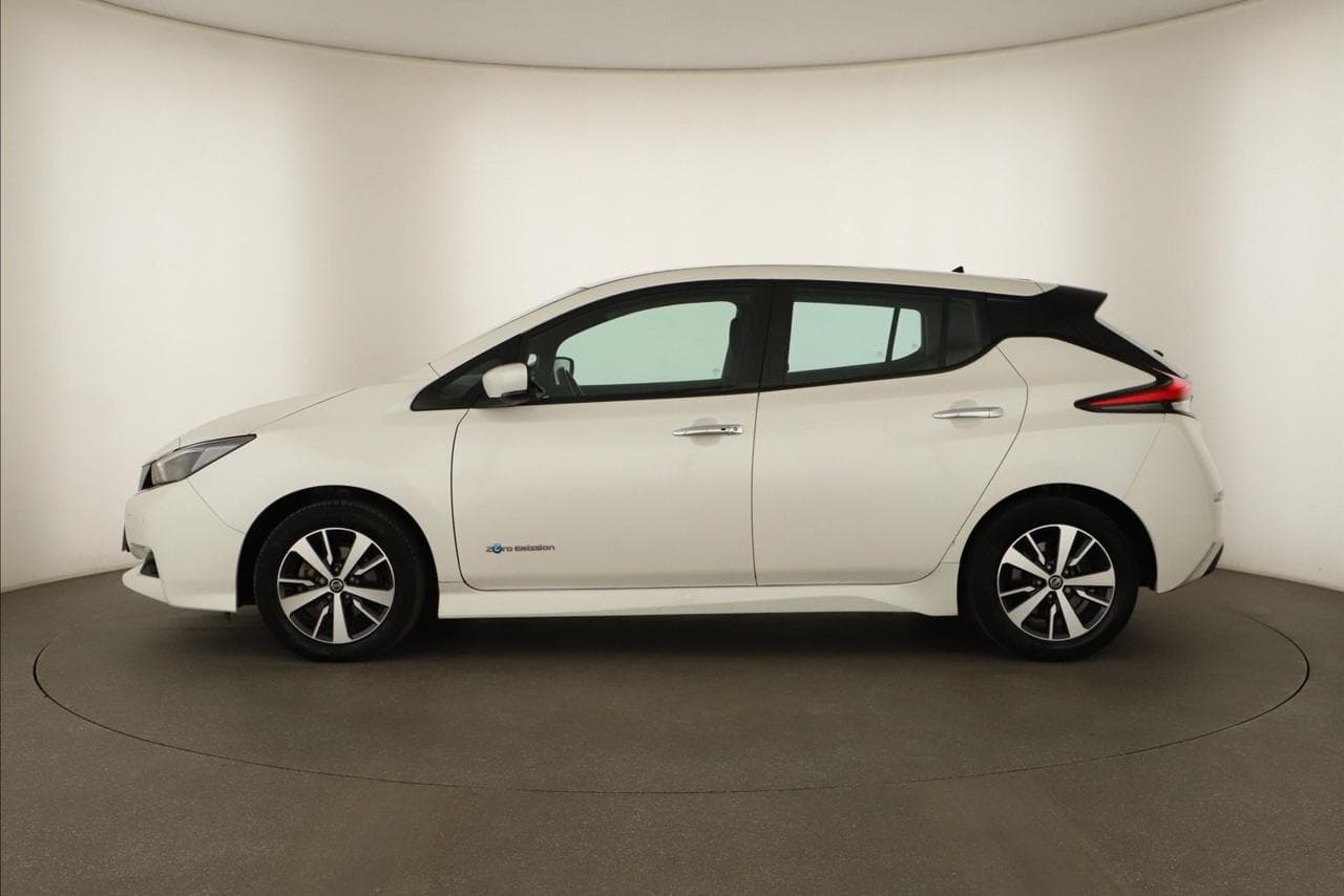2019 Nissan LEAF - 3