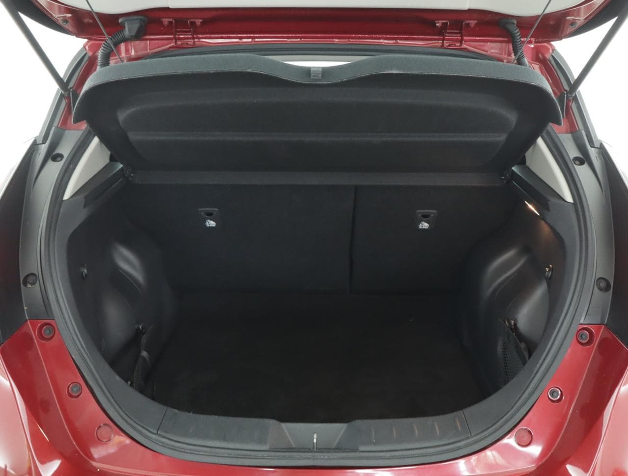 2018 Nissan LEAF - 17
