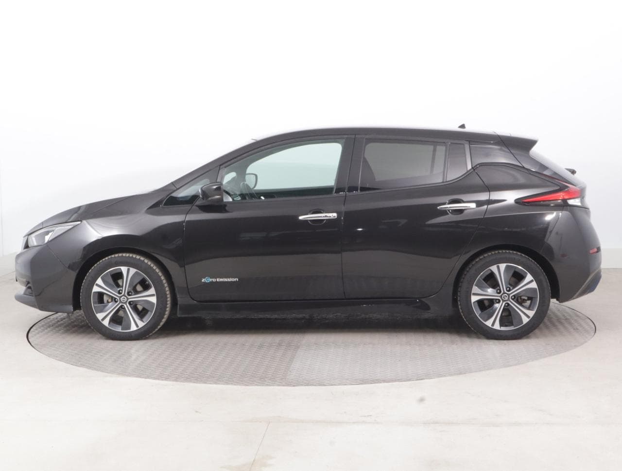 2019 Nissan LEAF - 4