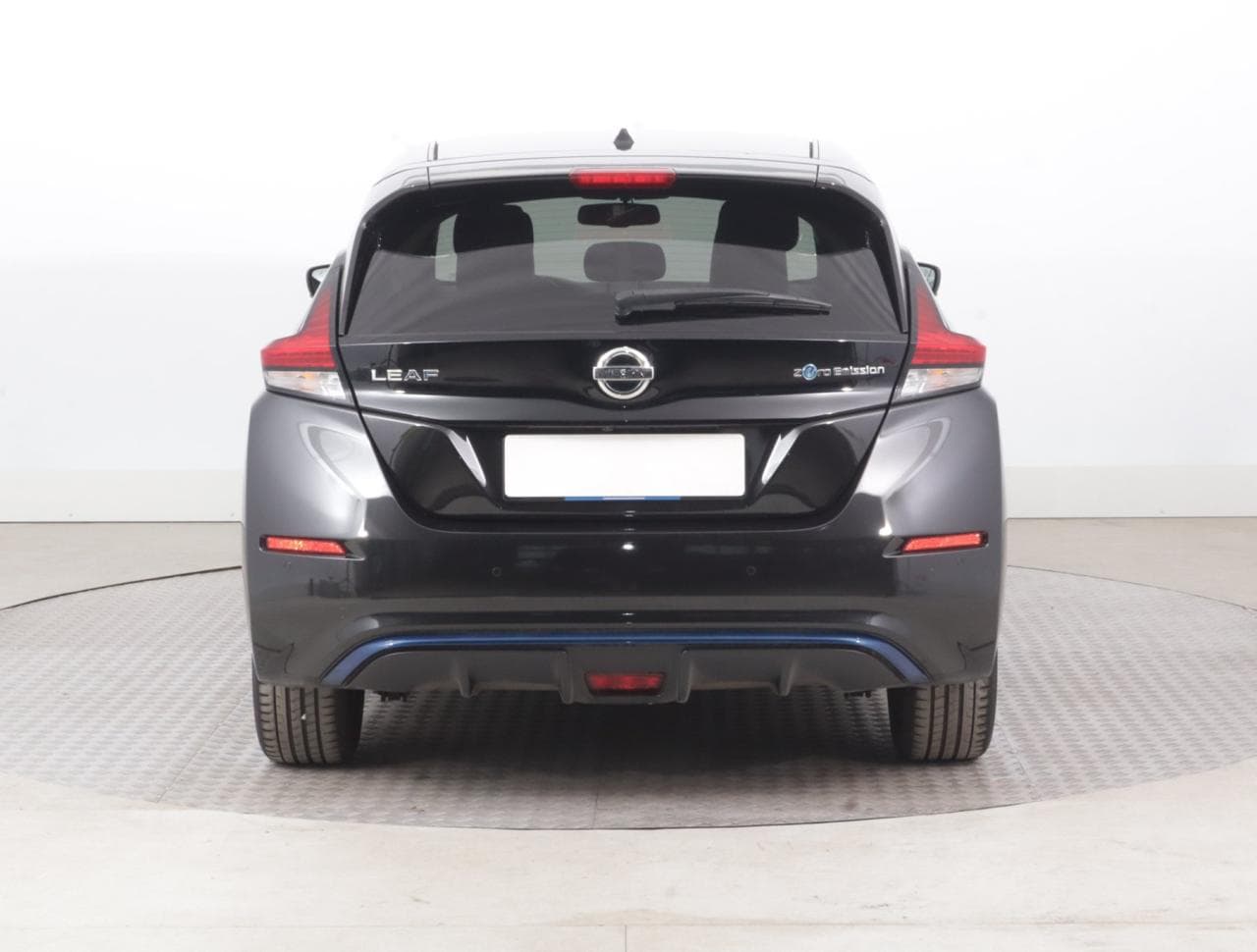 2019 Nissan LEAF - 6