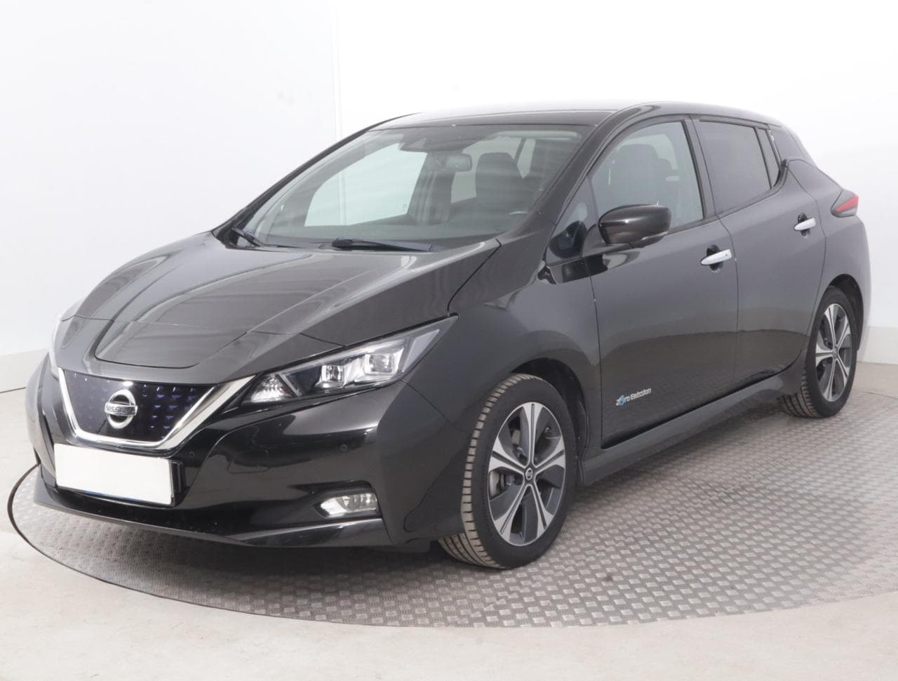2019 Nissan LEAF - 3