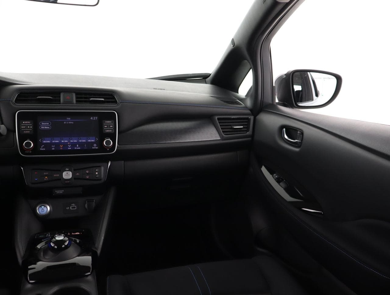 2021 Nissan LEAF - 18