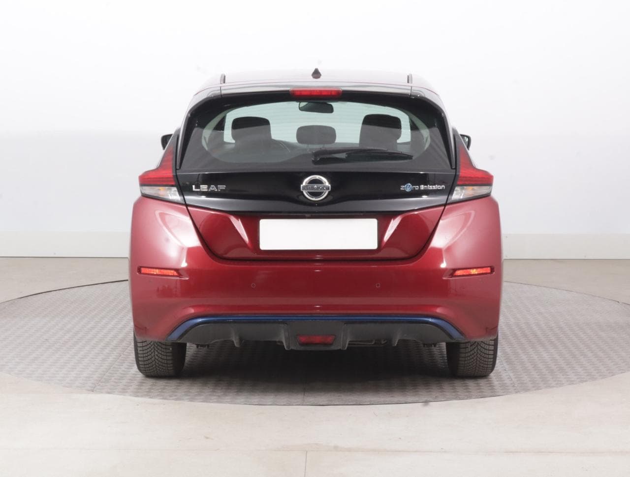 2019 Nissan LEAF - 11