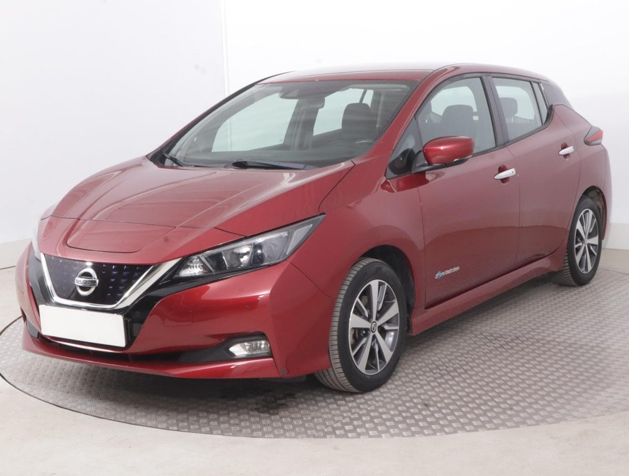 2019 Nissan LEAF - 5