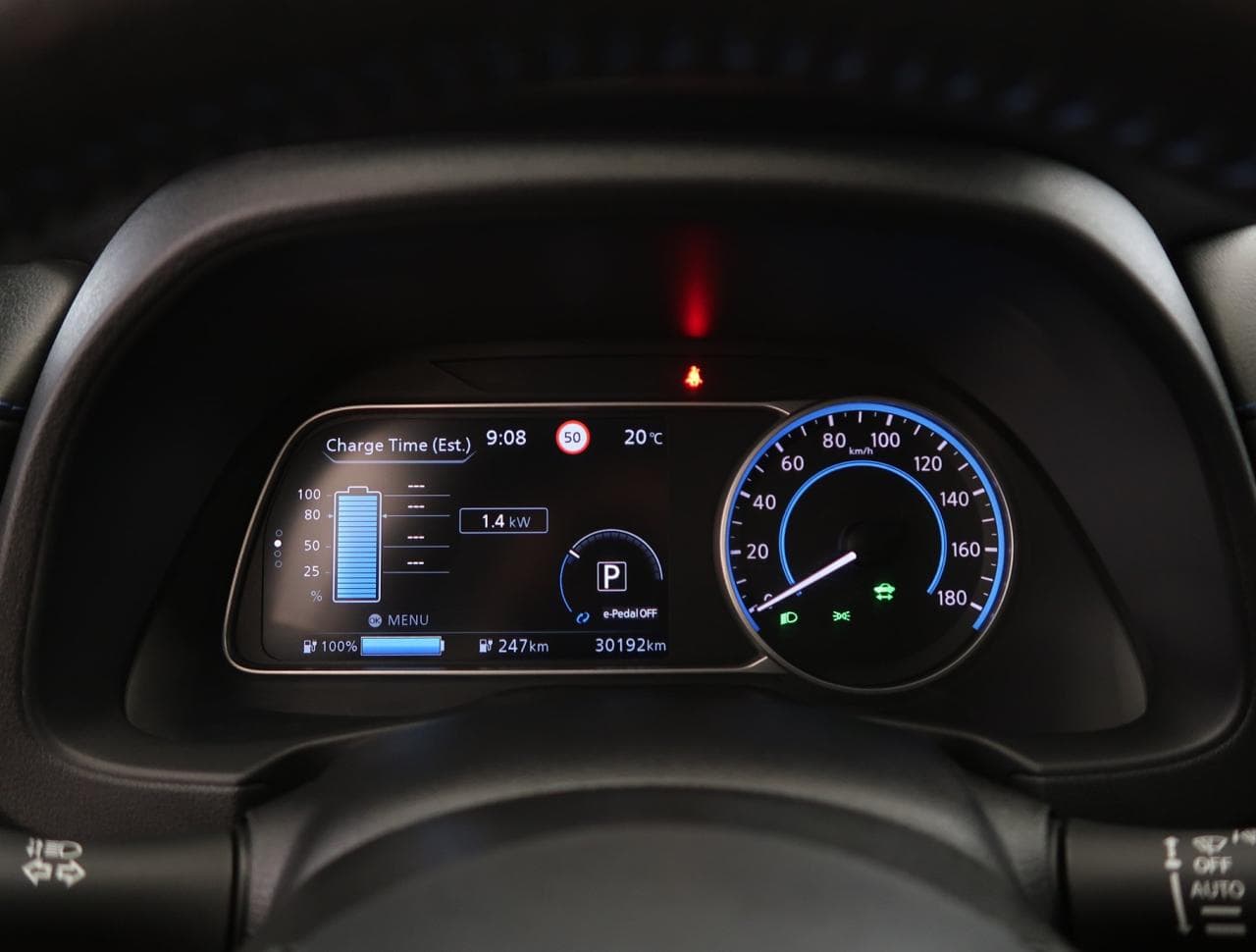 2020 Nissan LEAF - 32
