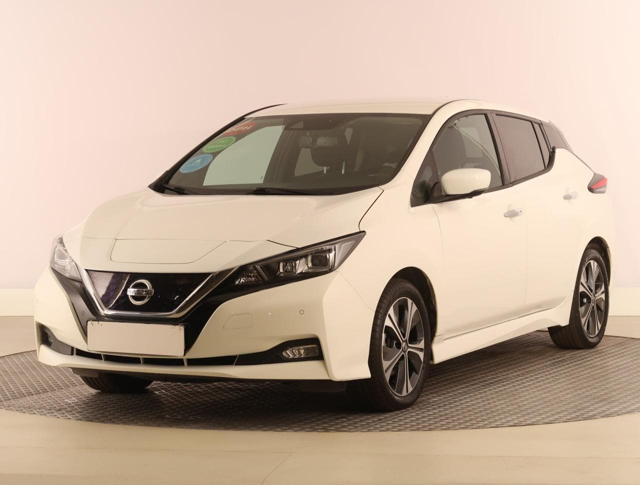 2020 Nissan LEAF - 5
