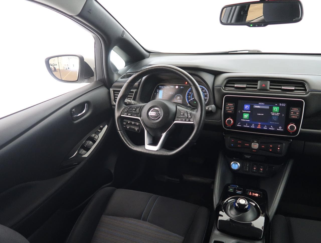 2020 Nissan LEAF - 17