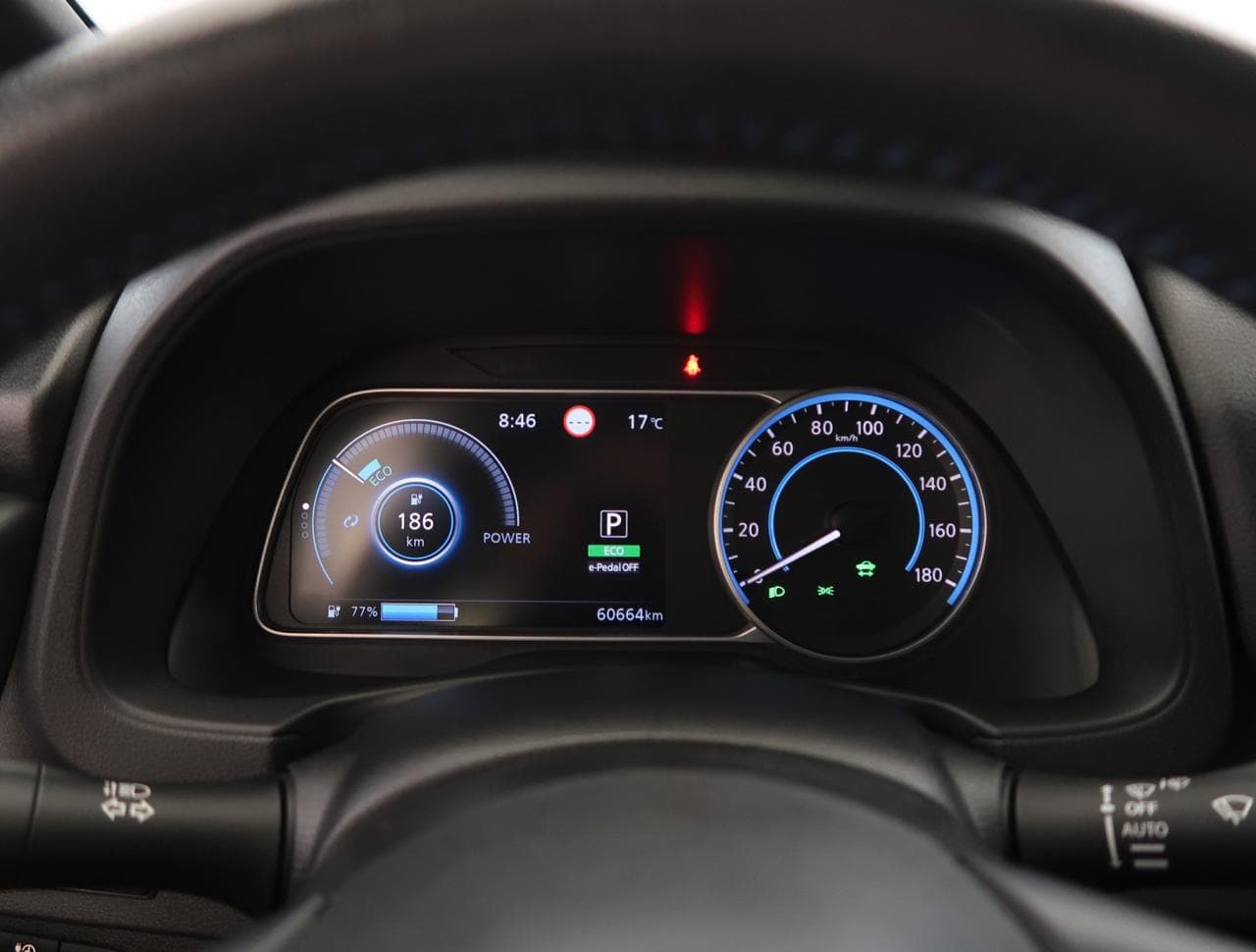 2021 Nissan LEAF - 17