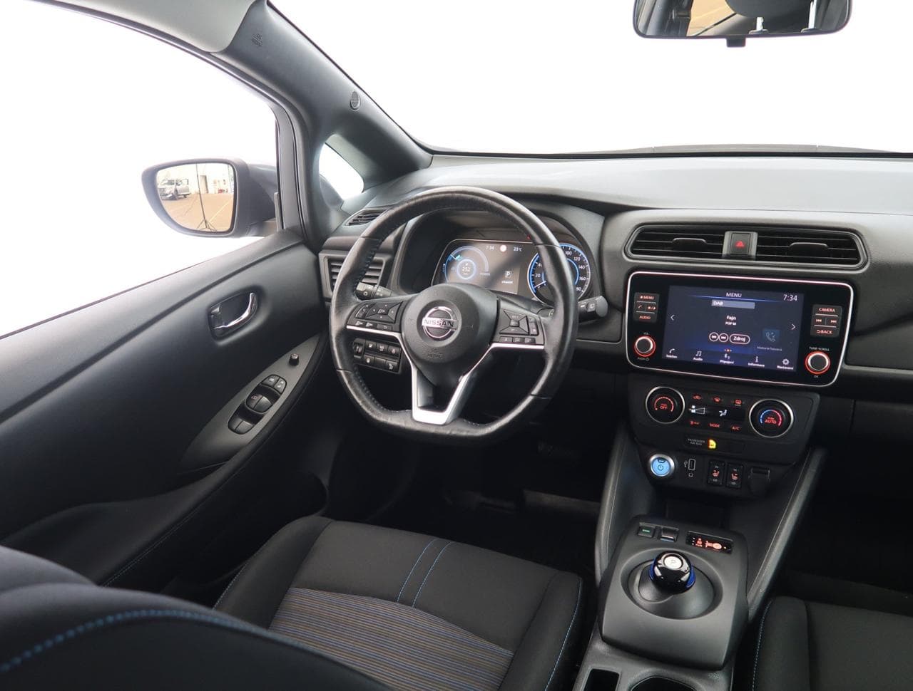 2021 Nissan LEAF - 9