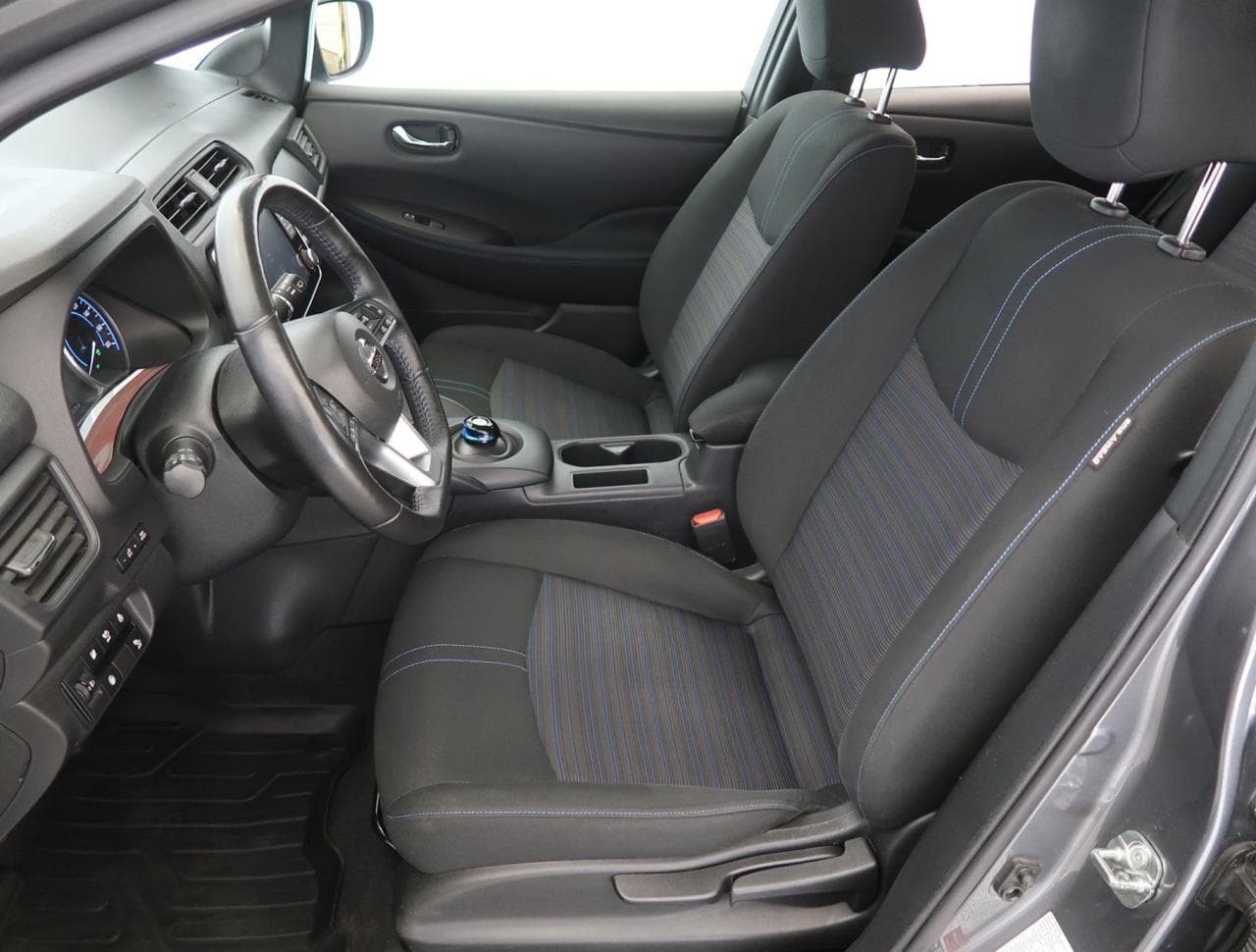2021 Nissan LEAF - 16