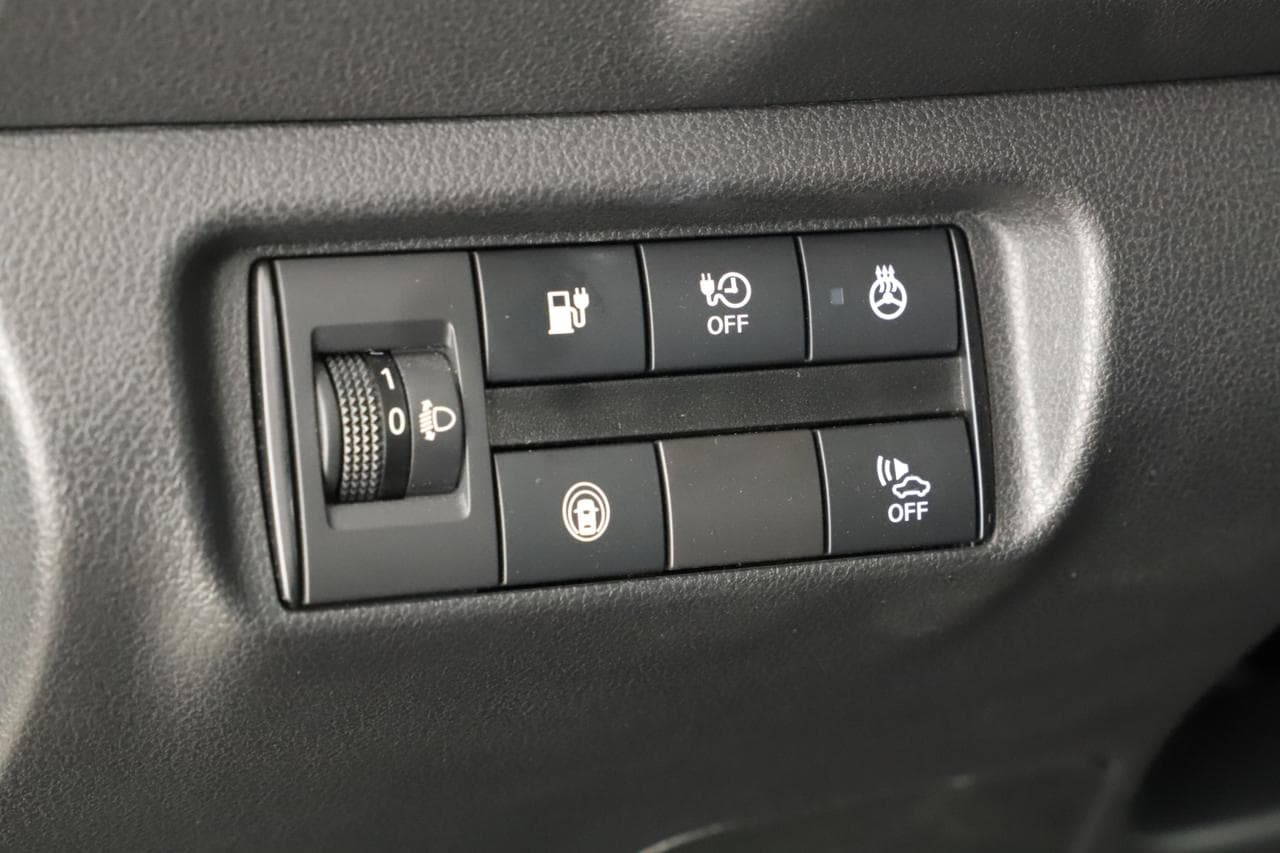 2021 Nissan LEAF - 16