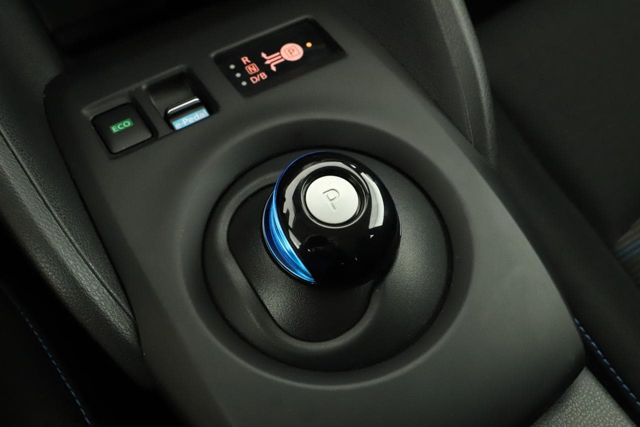 2021 Nissan LEAF - 19