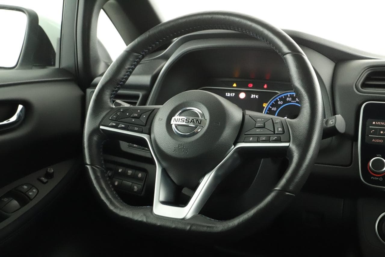 2021 Nissan LEAF - 14