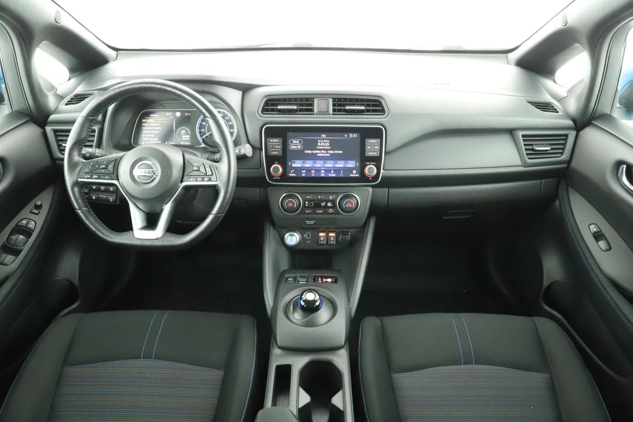 2021 Nissan LEAF - 9