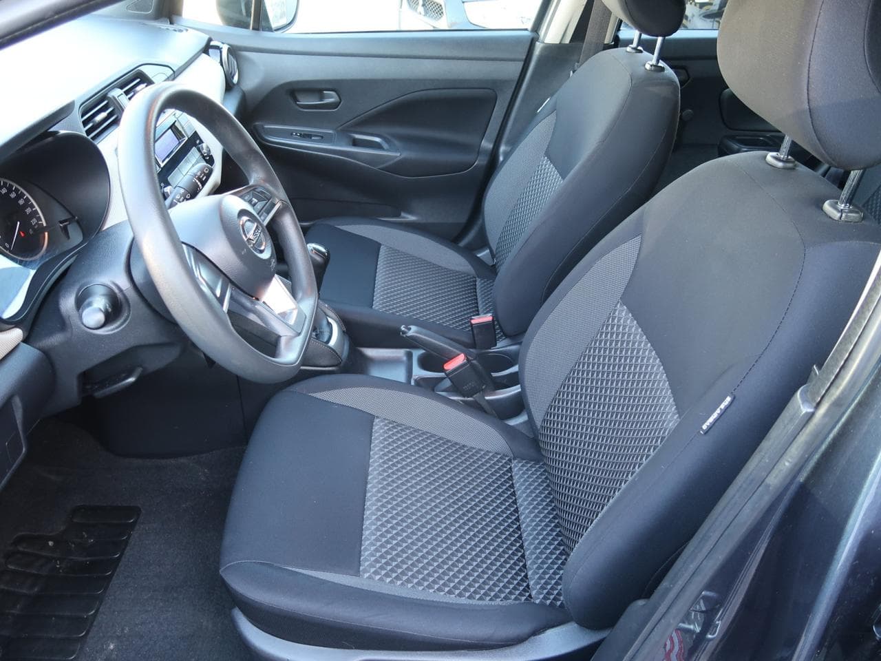 2018 Nissan Micra - 16