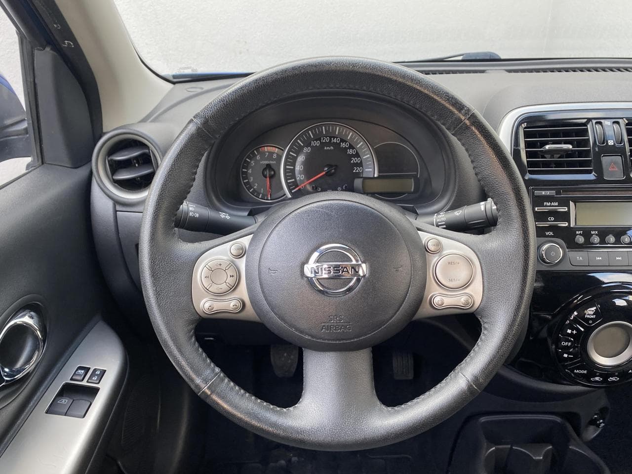 2017 Nissan MICRA - 11