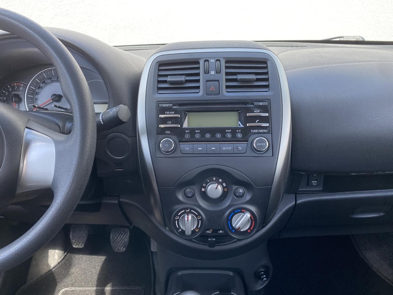 2017 Nissan MICRA - 21