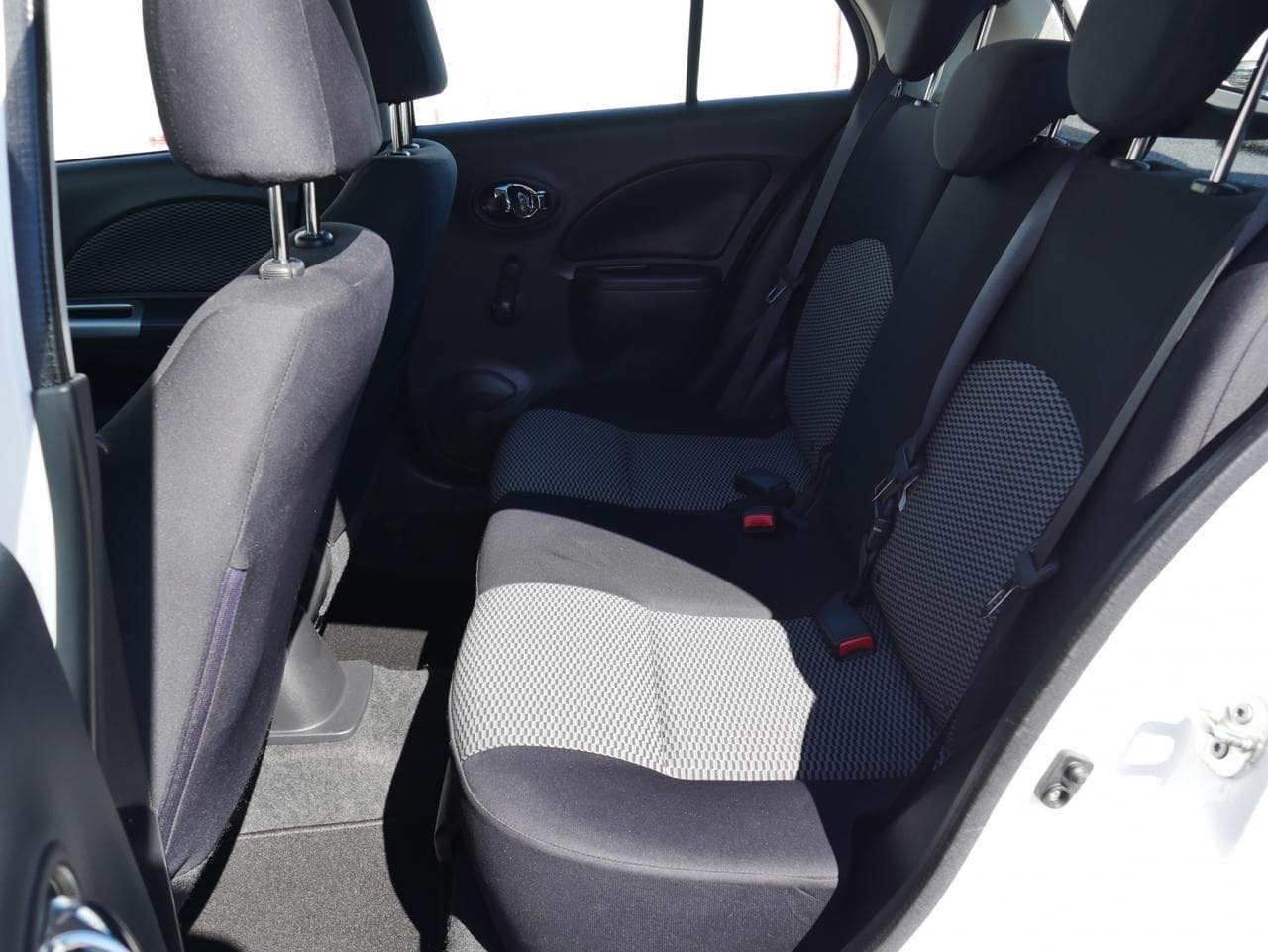 2016 Nissan MICRA - 10
