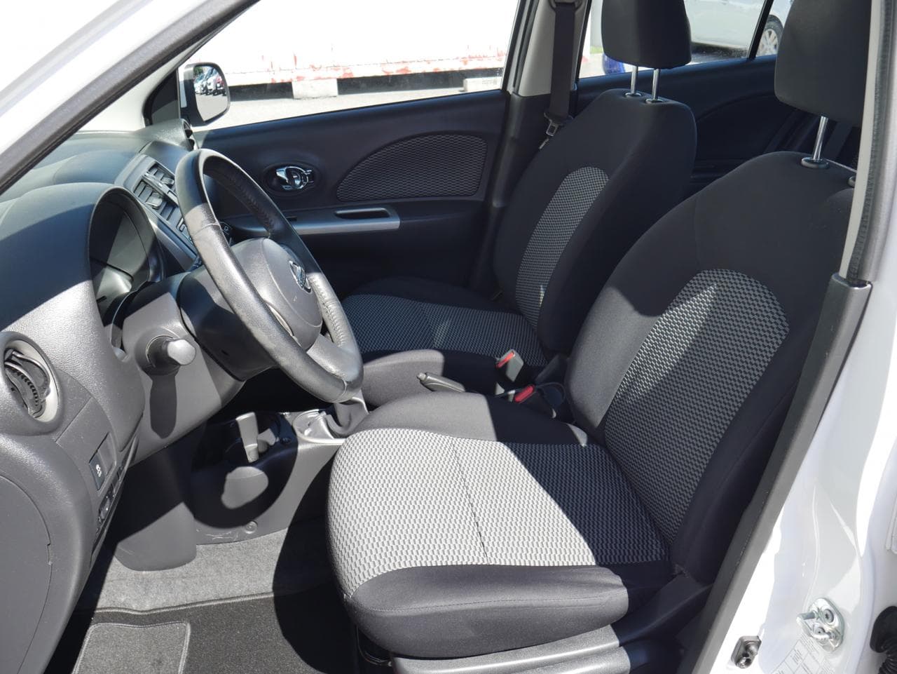 2016 Nissan MICRA - 9